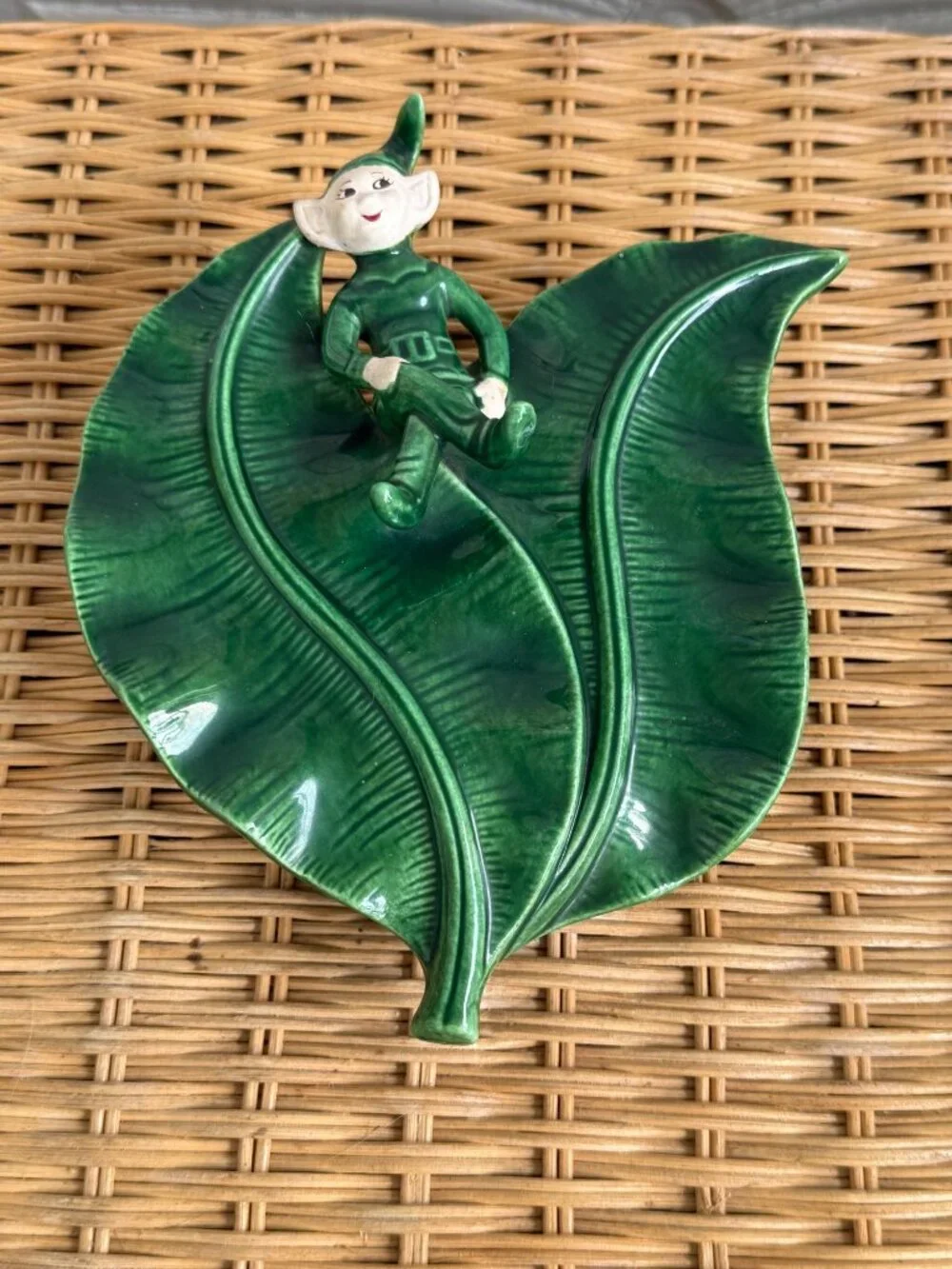 Vintage 1950s Treasure Craft Leaf Wall Pocket Vase Pixe Elf Kitschy Retro